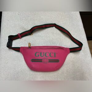 Gucci Pink Leather Printer Logo Small Belt Waist Bag